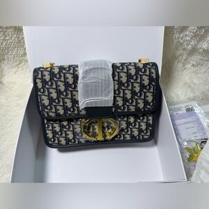 Ladies 30 Montaigne Bag